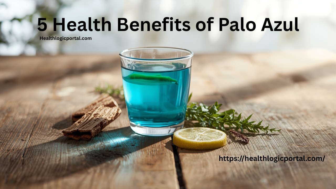 Palo Azul herbal tea in a glass cup with natural blue color, highlighting its top 5 health benefits including kidney support, detox, and digestion.
